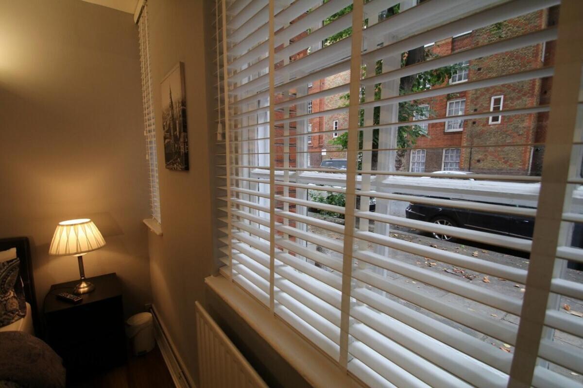 Molesey Apartments Londra Exterior foto